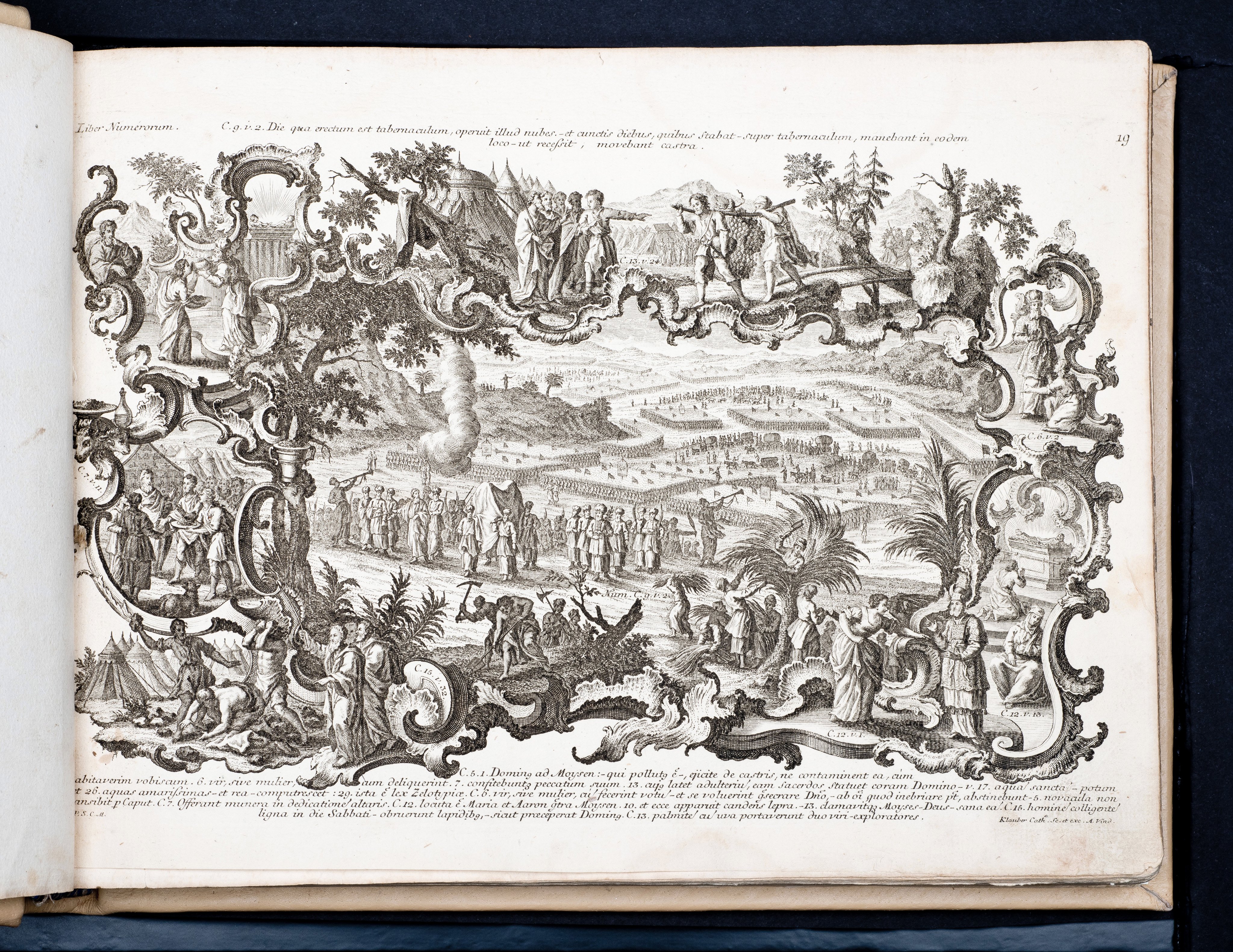 Historiae Biblicae Veteris et Novi Testamenti, Augsburg 1748.Księga wydana in folio złożona ze 100 ilustracji miedziorytniczych, wykonanych przez augsburskich grawerów, braci Józefa Sebastiana (1700-1768) Jana Baptystę (1712-1787) Klauberów, według obrazów augsburskiego malarza Johana Adama Stokmana (1720-1783). Miedzioryty z tego wydania stały się ikonograficznym wzornikiem dla malarzy i rytowników w całej Europie. Wydanie rzadkie, pełnego w polskich kolekcjach brak. Na rynku antykwarycznym pojawiają się pojedyncze ryciny. Egzemplarz kompletnySygnatura - MKDU-42859; SD-617