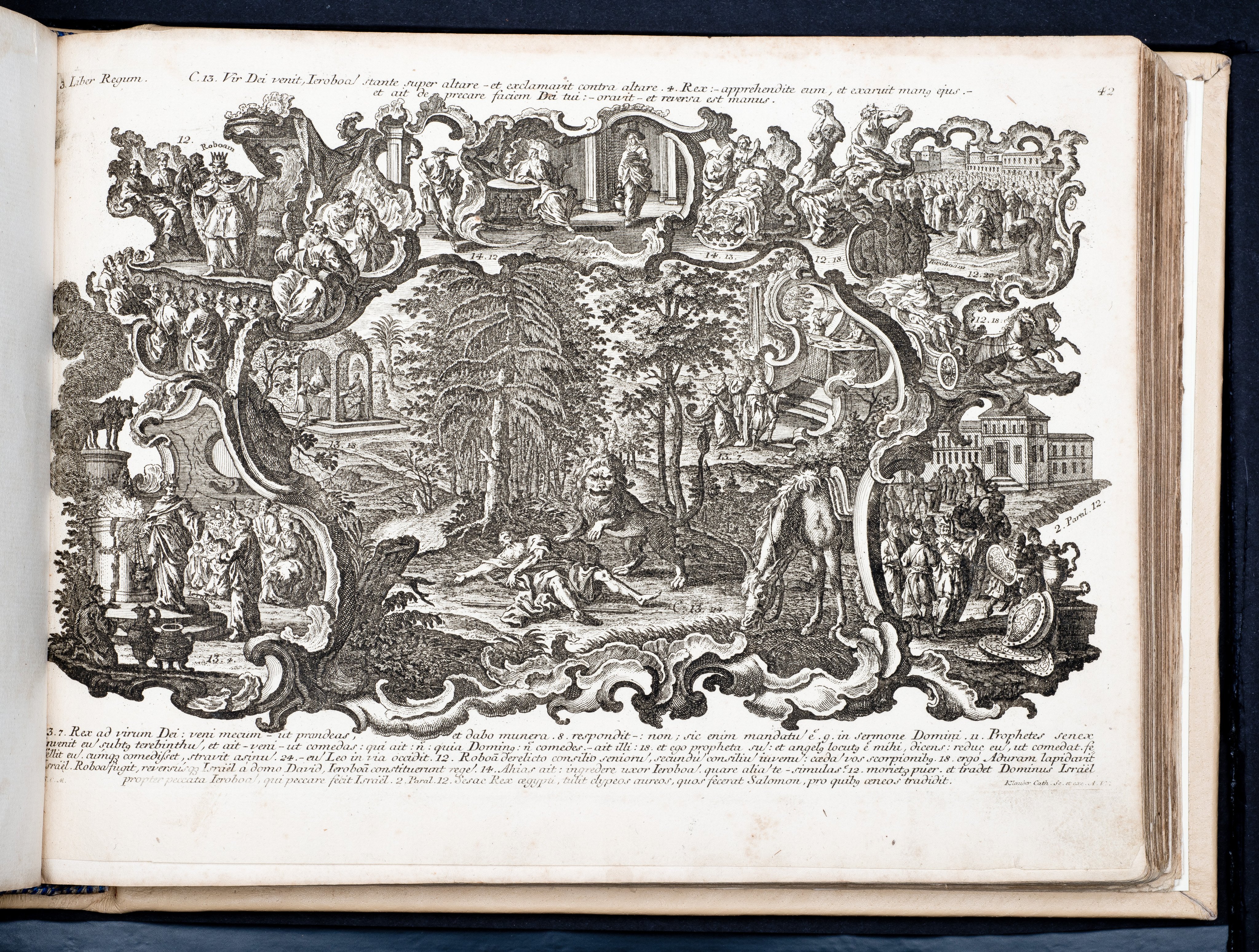 Historiae Biblicae Veteris et Novi Testamenti, Augsburg 1748.Księga wydana in folio złożona ze 100 ilustracji miedziorytniczych, wykonanych przez augsburskich grawerów, braci Józefa Sebastiana (1700-1768) Jana Baptystę (1712-1787) Klauberów, według obrazów augsburskiego malarza Johana Adama Stokmana (1720-1783). Miedzioryty z tego wydania stały się ikonograficznym wzornikiem dla malarzy i rytowników w całej Europie. Wydanie rzadkie, pełnego w polskich kolekcjach brak. Na rynku antykwarycznym pojawiają się pojedyncze ryciny. Egzemplarz kompletnySygnatura - MKDU-42859; SD-617