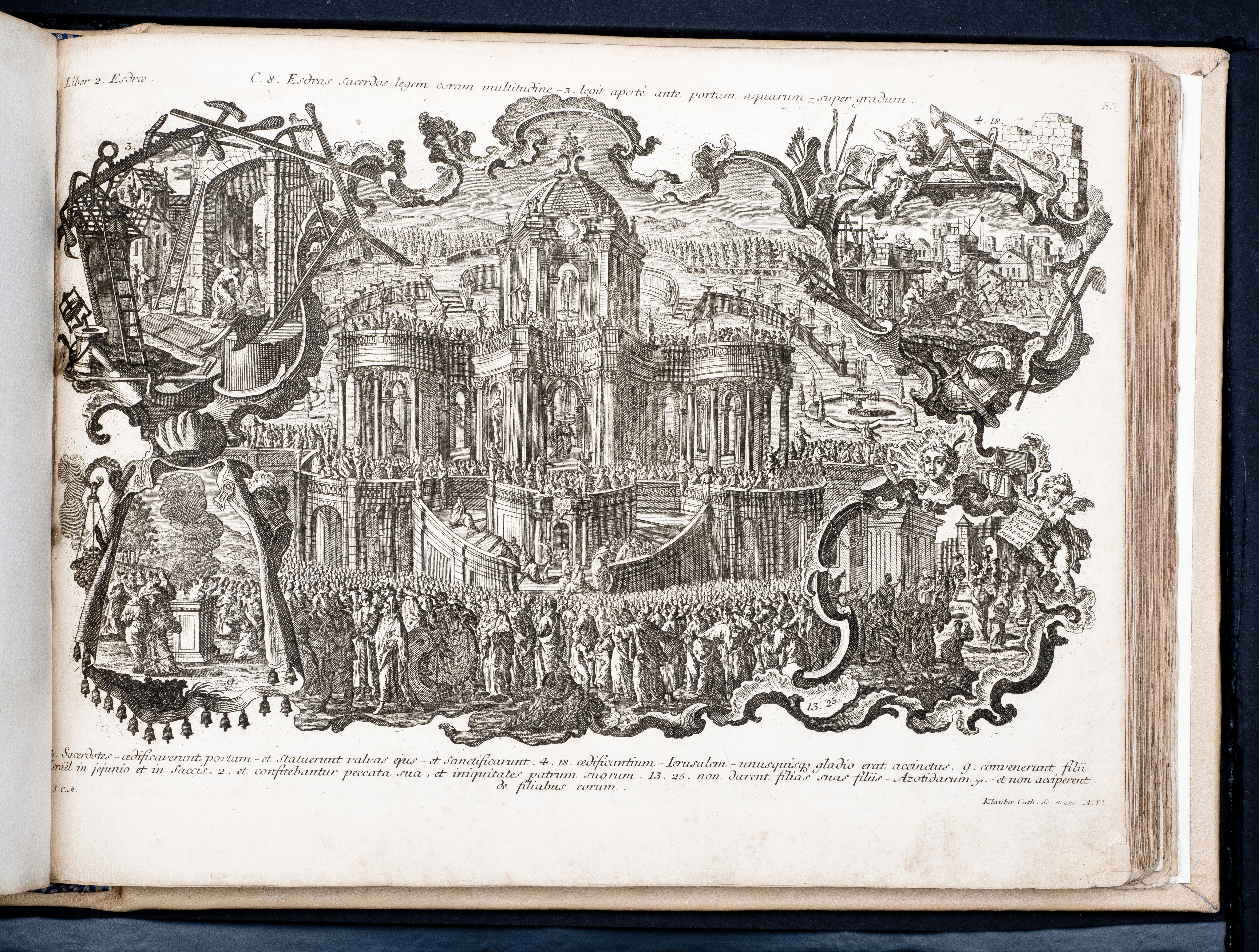 Historiae Biblicae Veteris et Novi Testamenti, Augsburg 1748.Księga wydana in folio złożona ze 100 ilustracji miedziorytniczych, wykonanych przez augsburskich grawerów, braci Józefa Sebastiana (1700-1768) Jana Baptystę (1712-1787) Klauberów, według obrazów augsburskiego malarza Johana Adama Stokmana (1720-1783). Miedzioryty z tego wydania stały się ikonograficznym wzornikiem dla malarzy i rytowników w całej Europie. Wydanie rzadkie, pełnego w polskich kolekcjach brak. Na rynku antykwarycznym pojawiają się pojedyncze ryciny. Egzemplarz kompletnySygnatura - MKDU-42859; SD-617