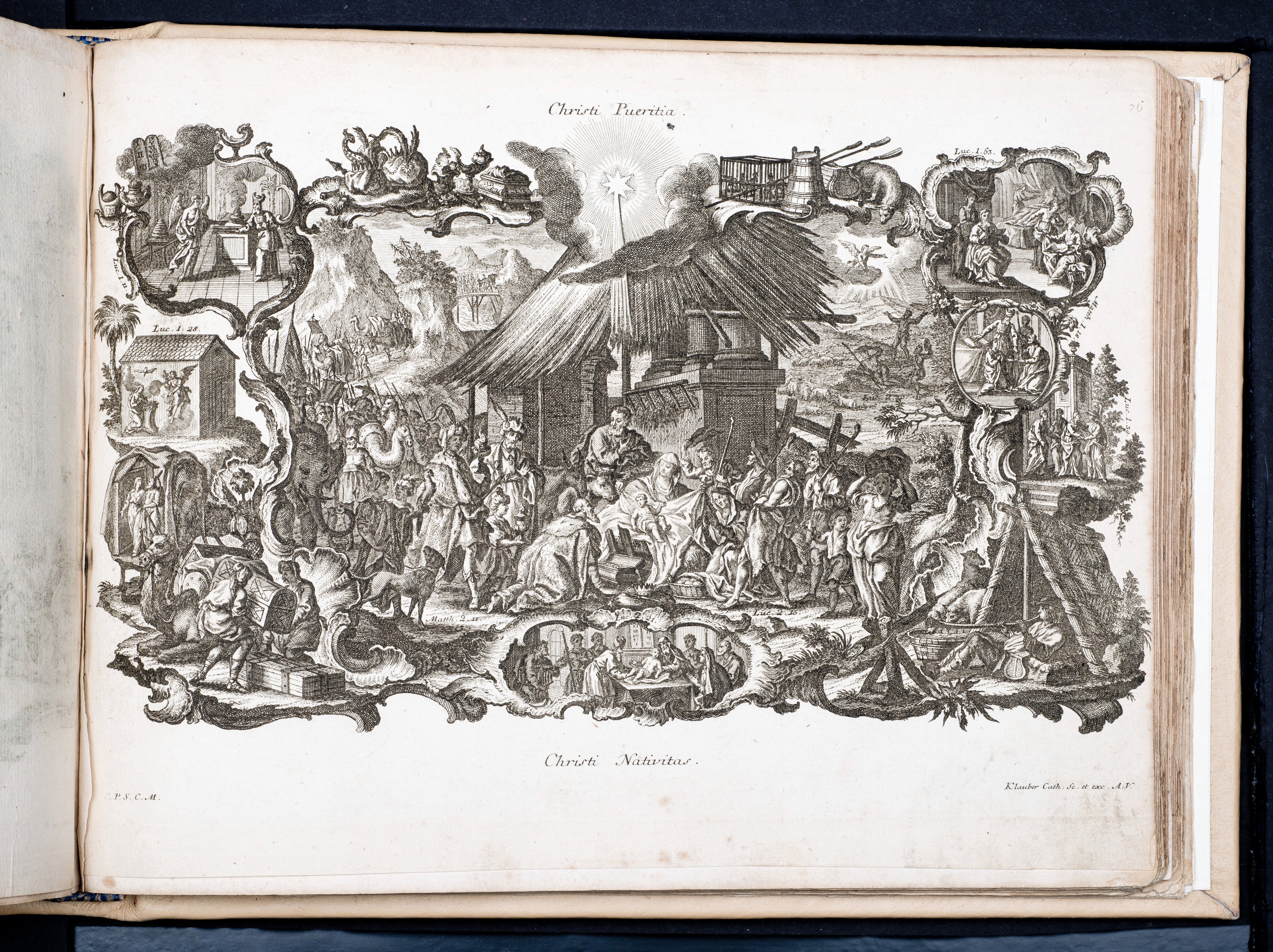 Historiae Biblicae Veteris et Novi Testamenti, Augsburg 1748.Księga wydana in folio złożona ze 100 ilustracji miedziorytniczych, wykonanych przez augsburskich grawerów, braci Józefa Sebastiana (1700-1768) Jana Baptystę (1712-1787) Klauberów, według obrazów augsburskiego malarza Johana Adama Stokmana (1720-1783). Miedzioryty z tego wydania stały się ikonograficznym wzornikiem dla malarzy i rytowników w całej Europie. Wydanie rzadkie, pełnego w polskich kolekcjach brak. Na rynku antykwarycznym pojawiają się pojedyncze ryciny. Egzemplarz kompletnySygnatura - MKDU-42859; SD-617
