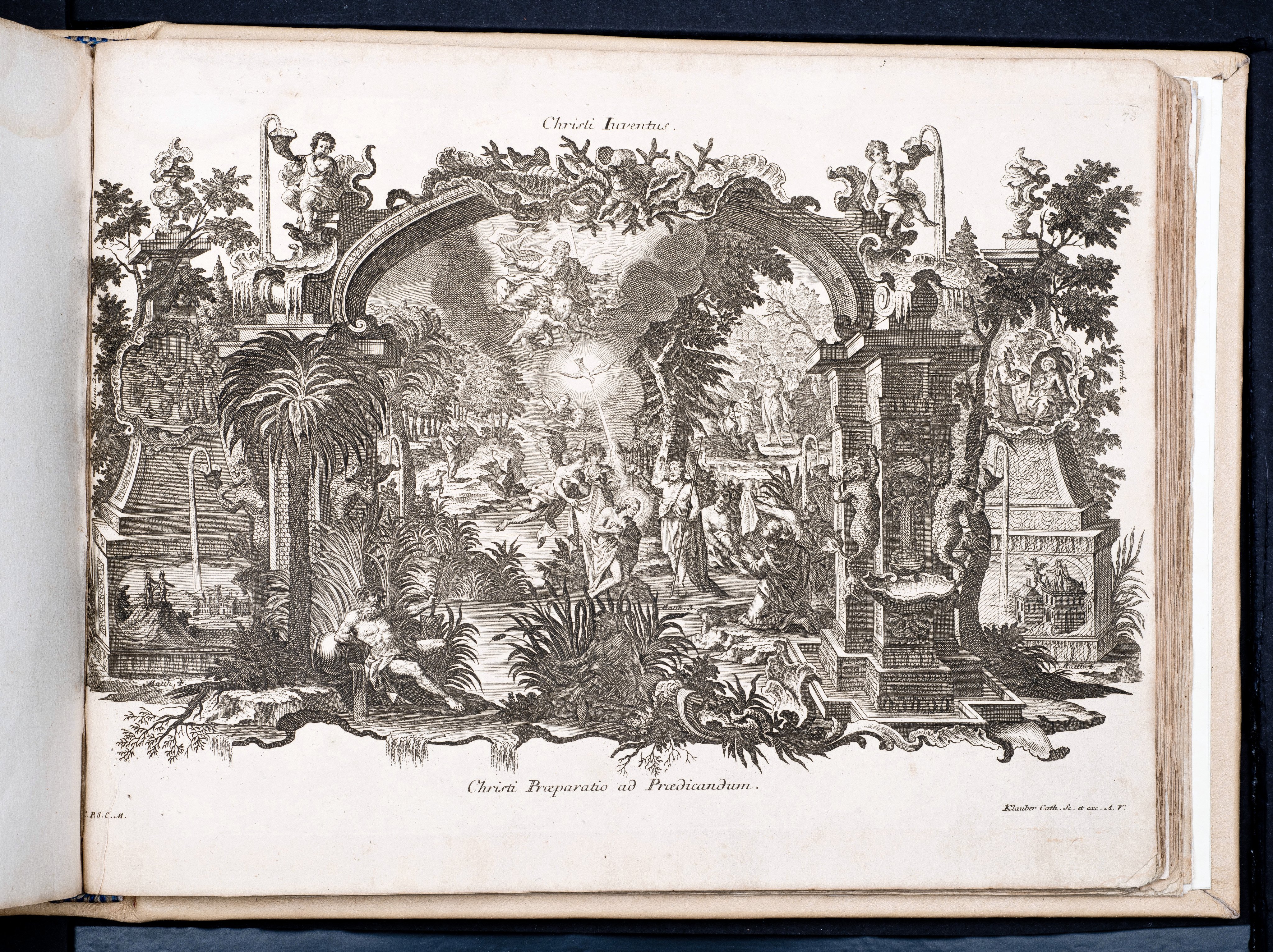 Historiae Biblicae Veteris et Novi Testamenti, Augsburg 1748.Księga wydana in folio złożona ze 100 ilustracji miedziorytniczych, wykonanych przez augsburskich grawerów, braci Józefa Sebastiana (1700-1768) Jana Baptystę (1712-1787) Klauberów, według obrazów augsburskiego malarza Johana Adama Stokmana (1720-1783). Miedzioryty z tego wydania stały się ikonograficznym wzornikiem dla malarzy i rytowników w całej Europie. Wydanie rzadkie, pełnego w polskich kolekcjach brak. Na rynku antykwarycznym pojawiają się pojedyncze ryciny. Egzemplarz kompletnySygnatura - MKDU-42859; SD-617