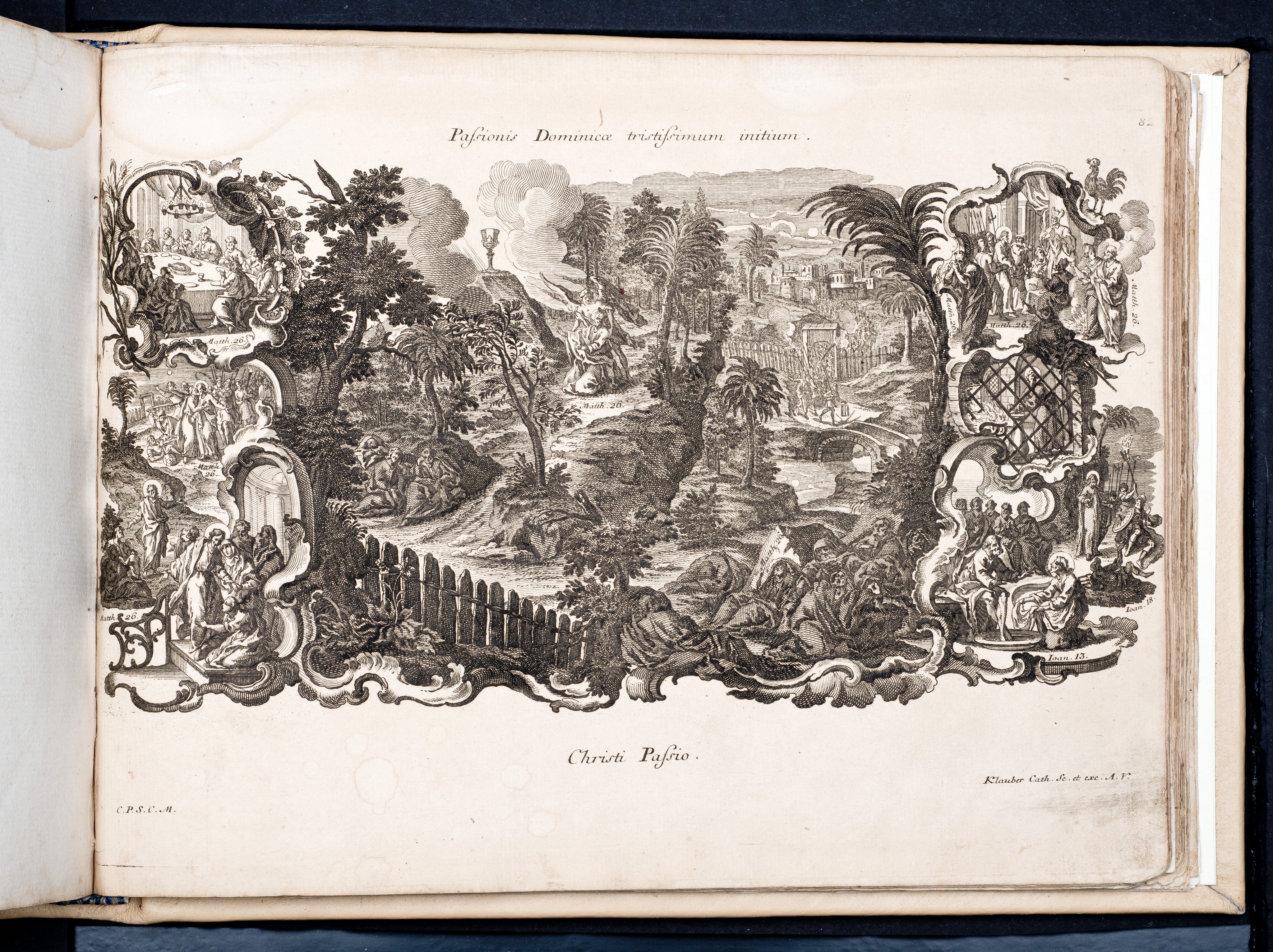 Historiae Biblicae Veteris et Novi Testamenti, Augsburg 1748.Księga wydana in folio złożona ze 100 ilustracji miedziorytniczych, wykonanych przez augsburskich grawerów, braci Józefa Sebastiana (1700-1768) Jana Baptystę (1712-1787) Klauberów, według obrazów augsburskiego malarza Johana Adama Stokmana (1720-1783). Miedzioryty z tego wydania stały się ikonograficznym wzornikiem dla malarzy i rytowników w całej Europie. Wydanie rzadkie, pełnego w polskich kolekcjach brak. Na rynku antykwarycznym pojawiają się pojedyncze ryciny. Egzemplarz kompletnySygnatura - MKDU-42859; SD-617